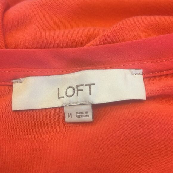 Loft raspberry mixed media cap sleeve blouse Size M EUC - Picture 6 of 7